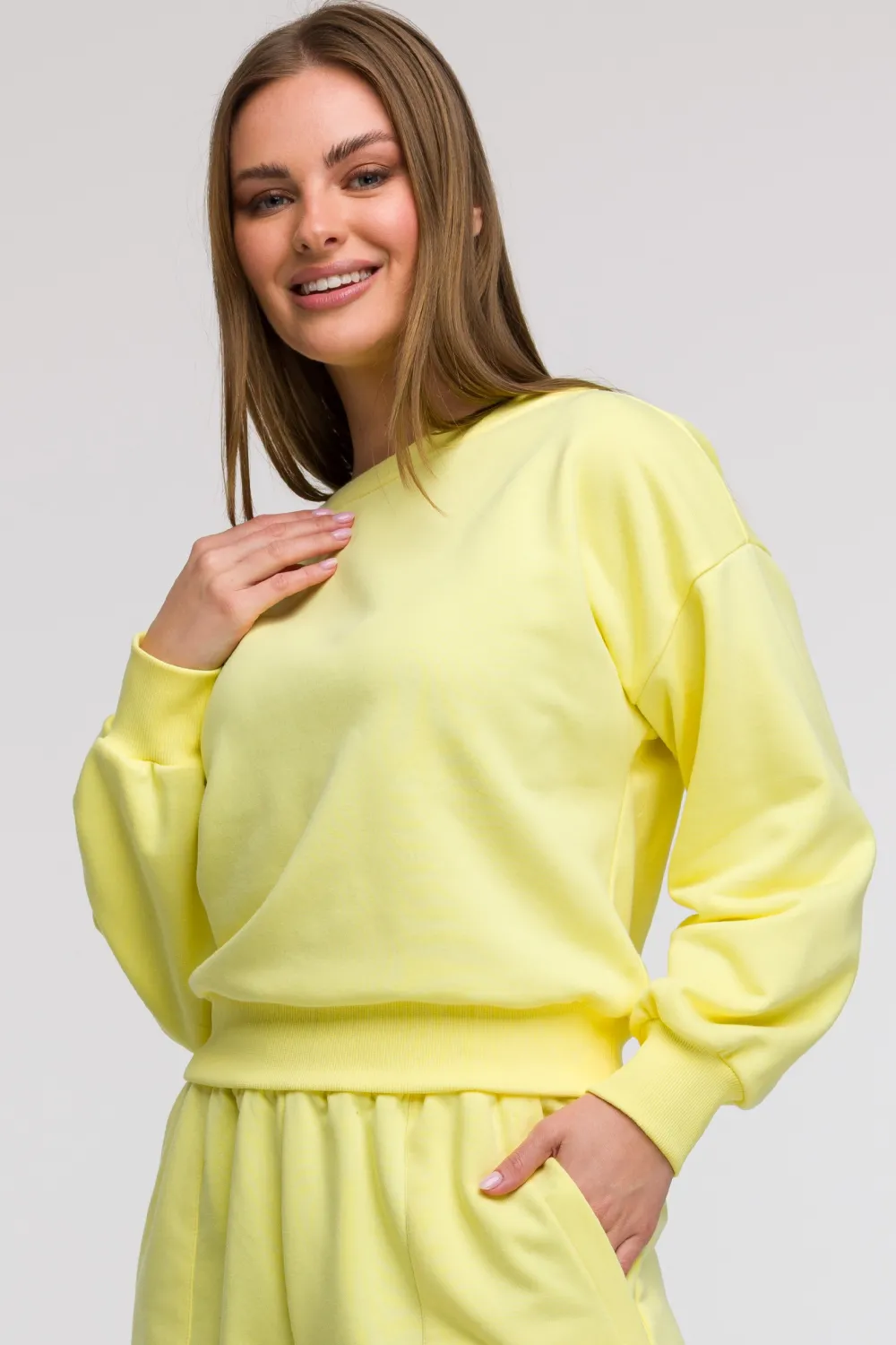 Best Buza daka z otwartyi pecai - cytrynowa Odzież Casualowa|Bluzy