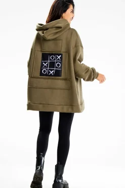 Online Bluza damska z ozdobnymi naszywkami - khaki Odzież Casualowa|Dobry Skład