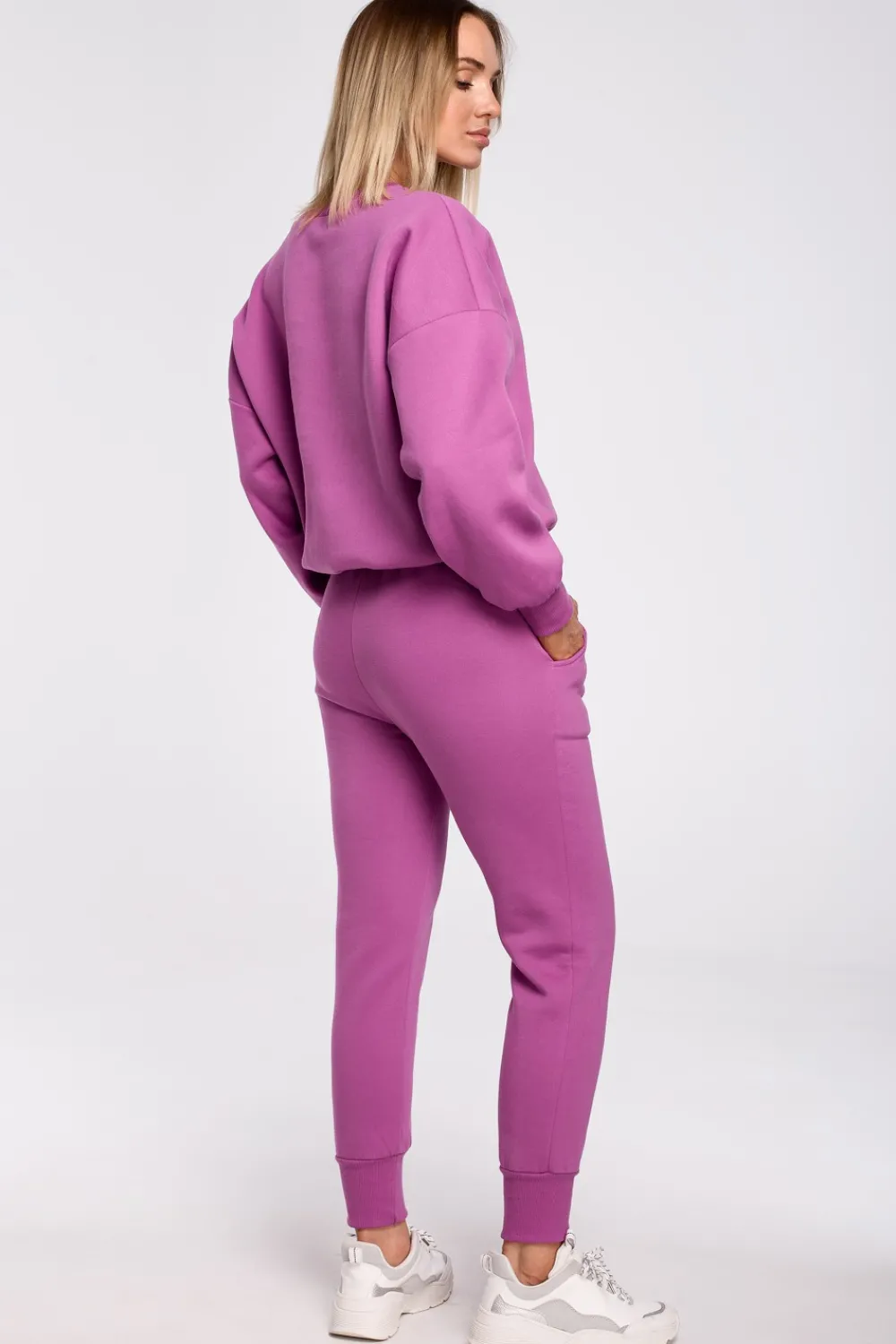 Online Bluza szeroka z haftem - lawendowa Bluzy