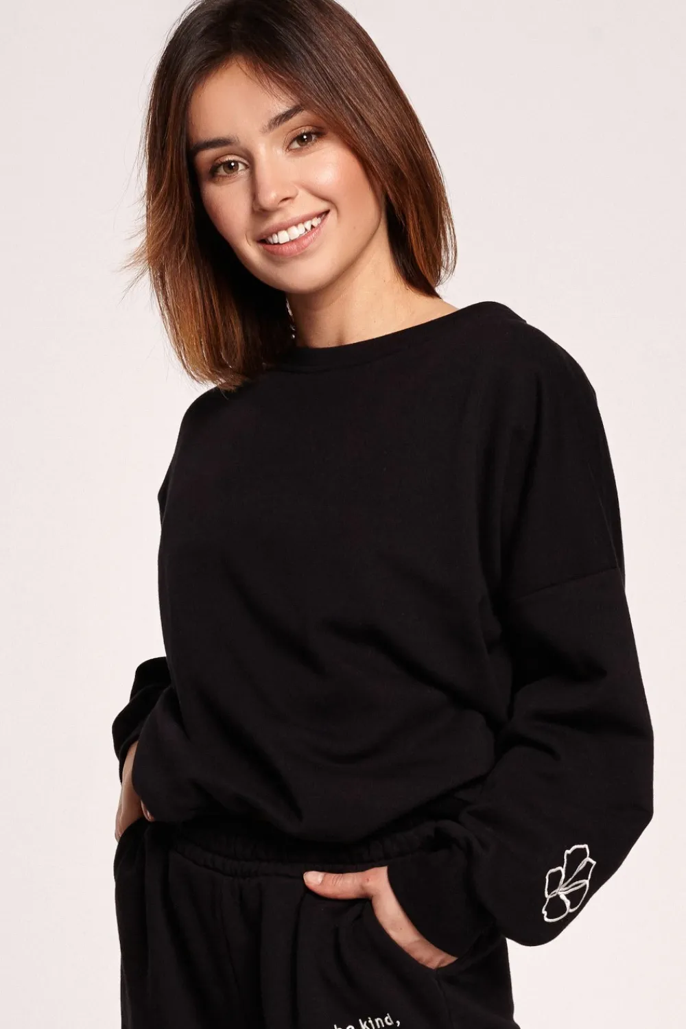 New Bluza z dekoltem na plecach - czarna Odzież Casualowa|Bluzy