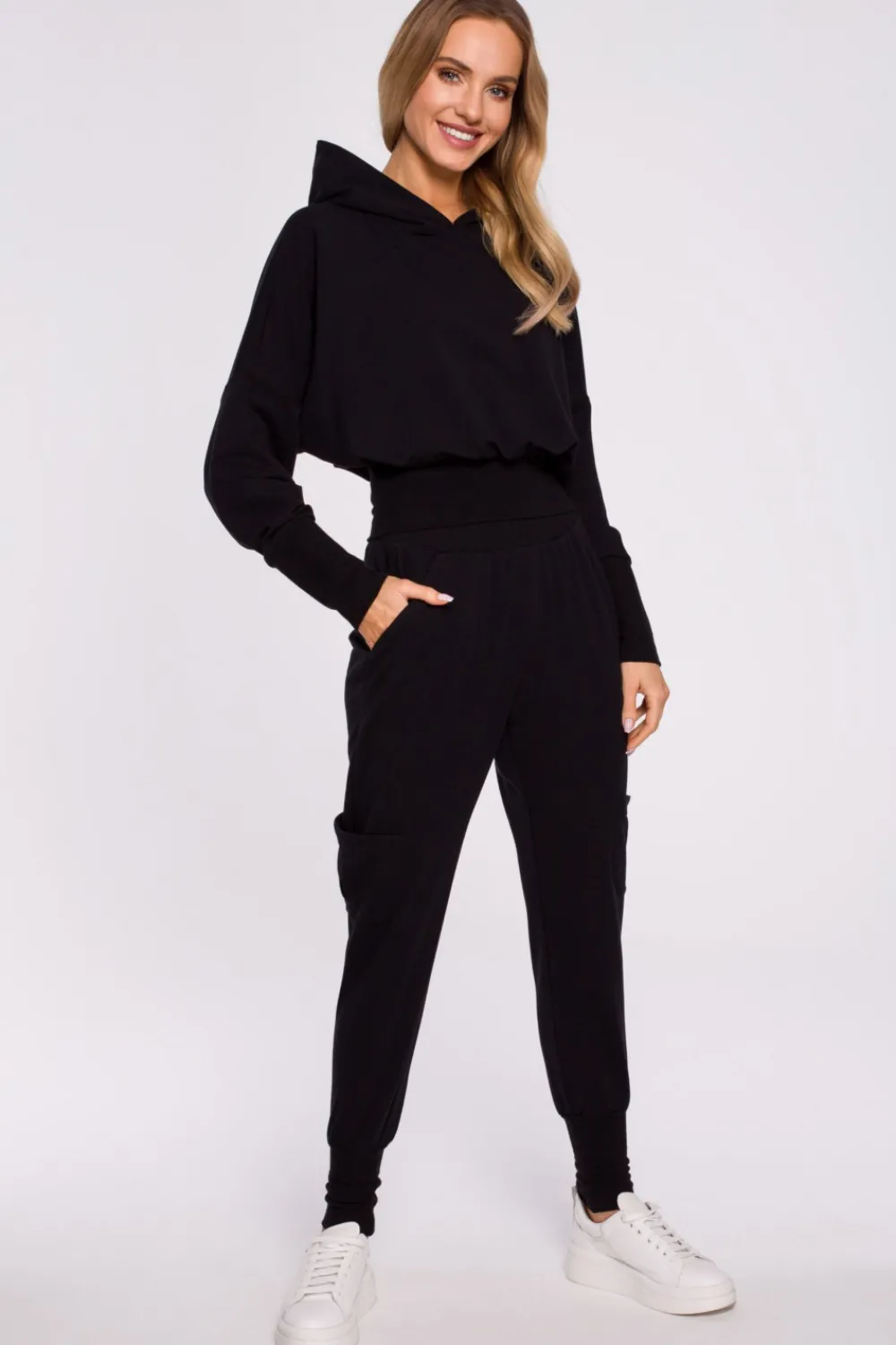 Hot Bluza z kapturem i wysokim ściągaczem - czarna Odzież Casualowa|Bluzy