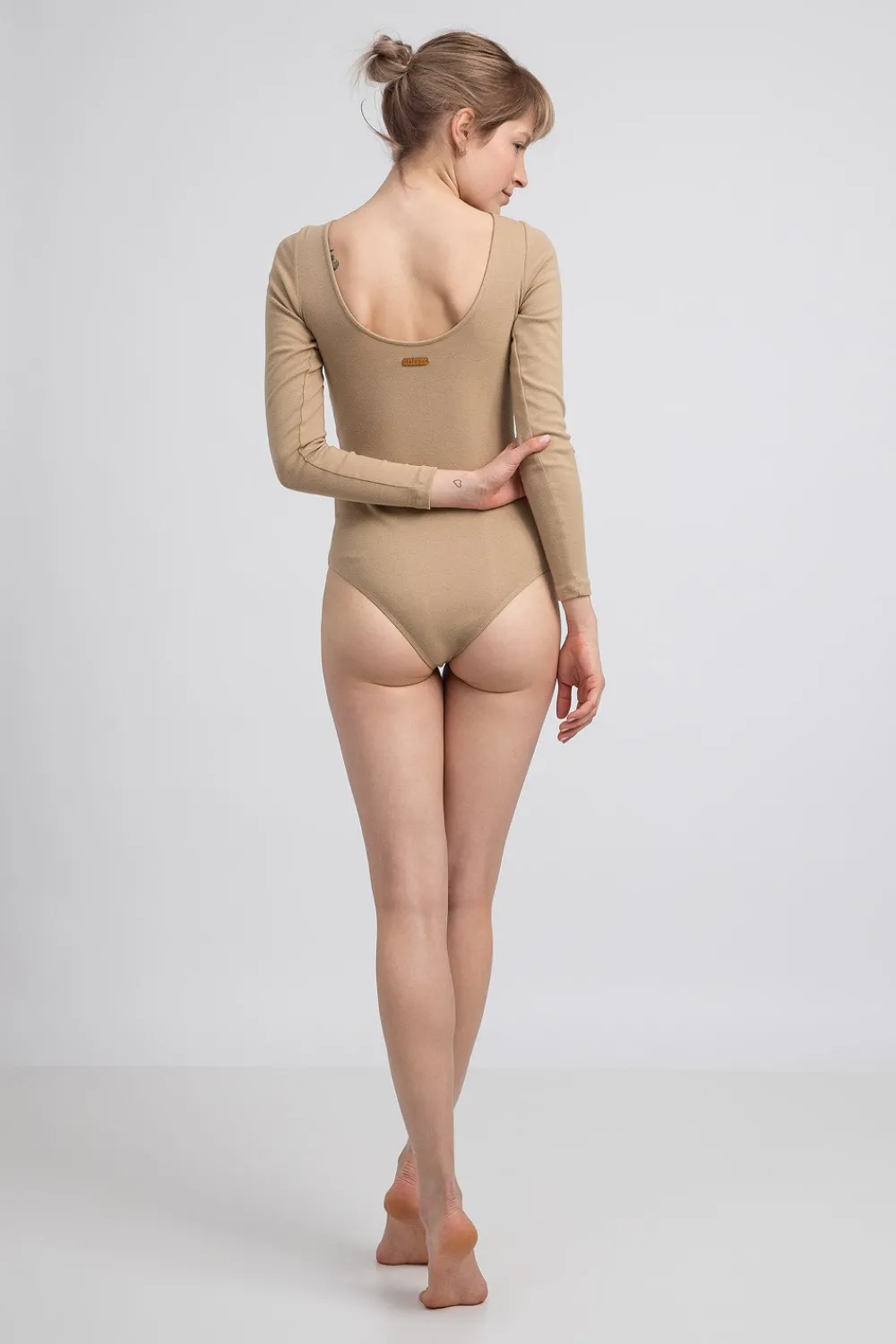 Discount Body prążkowane z długii rękawai - cappuccino Body|Odzież Casualowa