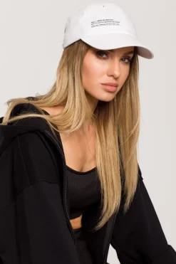 Outlet Czapka unisex z daszkiem i nadrukiem - biała Akcesoria