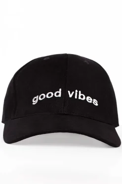 Discount Czapka z daszkiem i haftem "good vibes" - czarna Akcesoria