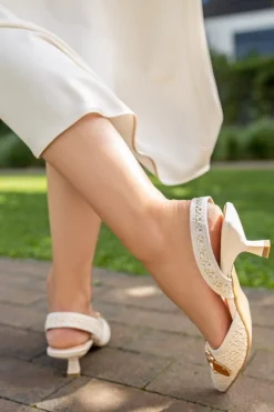 Discount Czółenka na cienkim obcasie Lucy - beżowe Czółenka|Buty