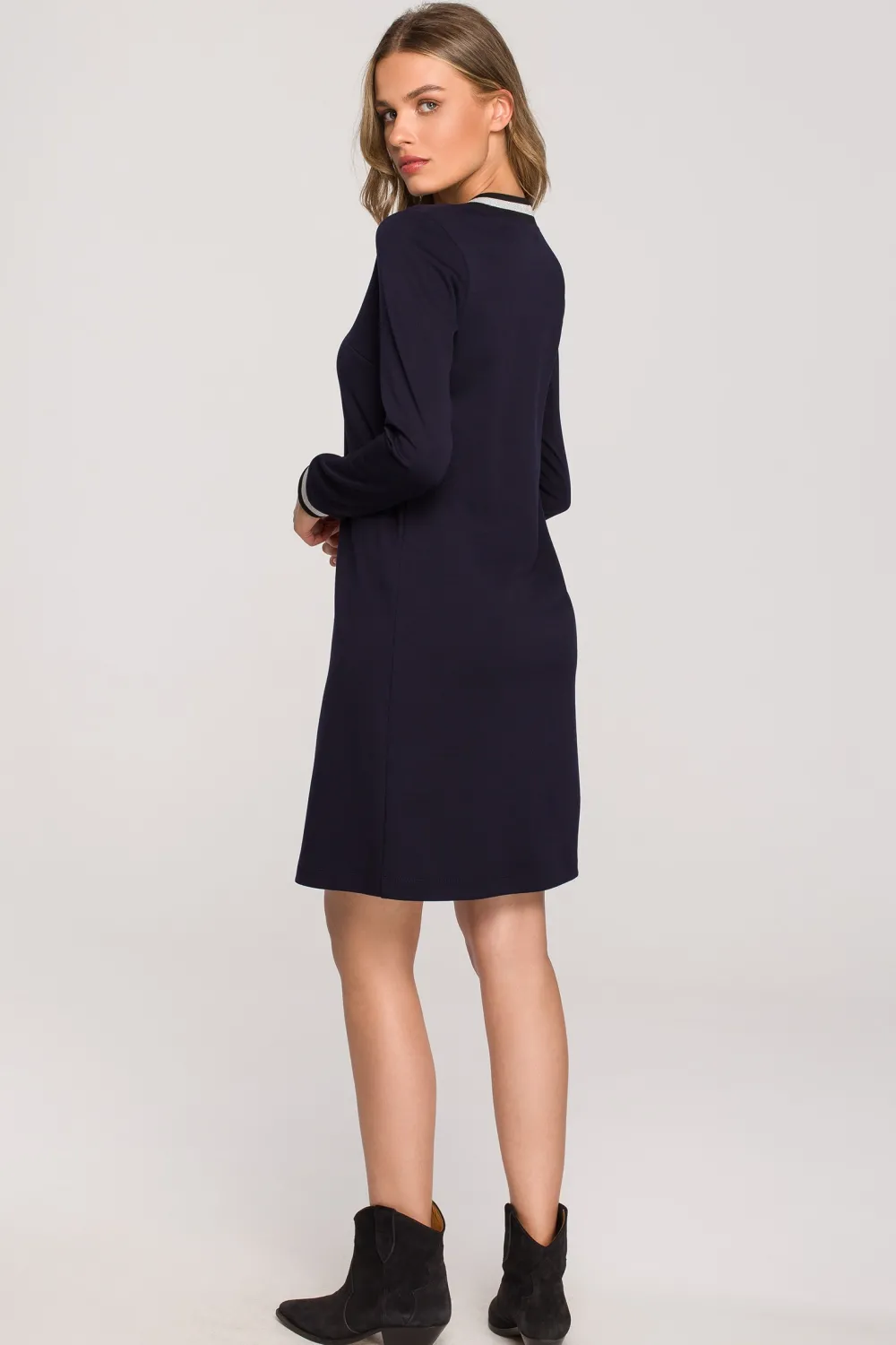 Discount Dzianinowa ukienka ze ściągaczai - granatowa Sukienki