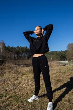 Online Kobiece spodnie joggery ze ściągaczem - czarne Odzież Casualowa|Spodnie