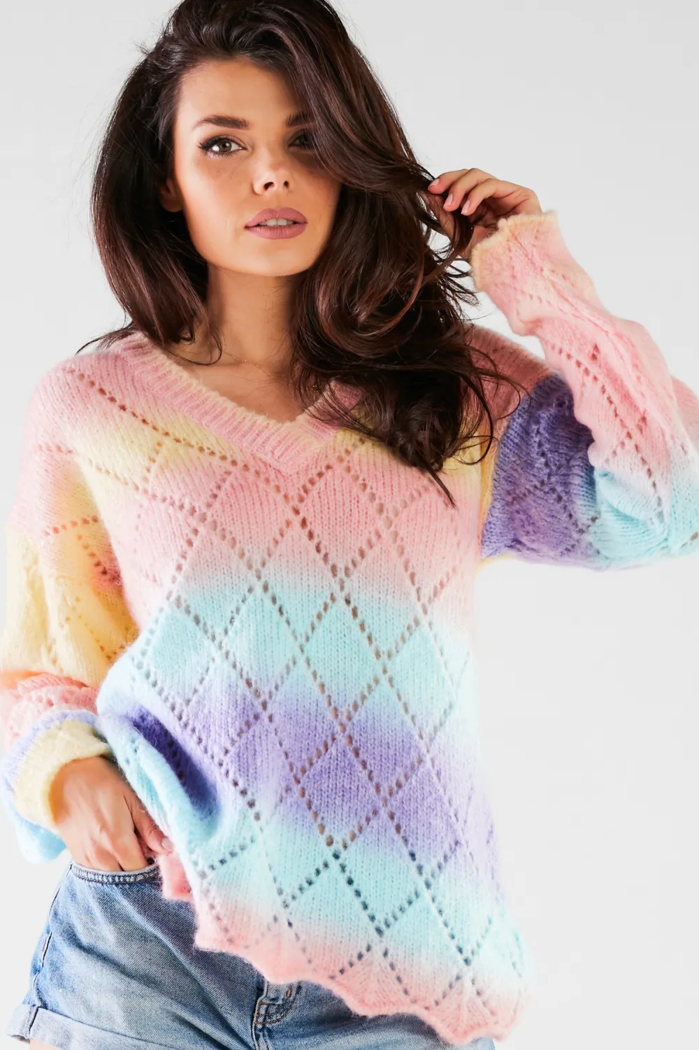 Best Kolorowy sweter z dekoltem V Swetry
