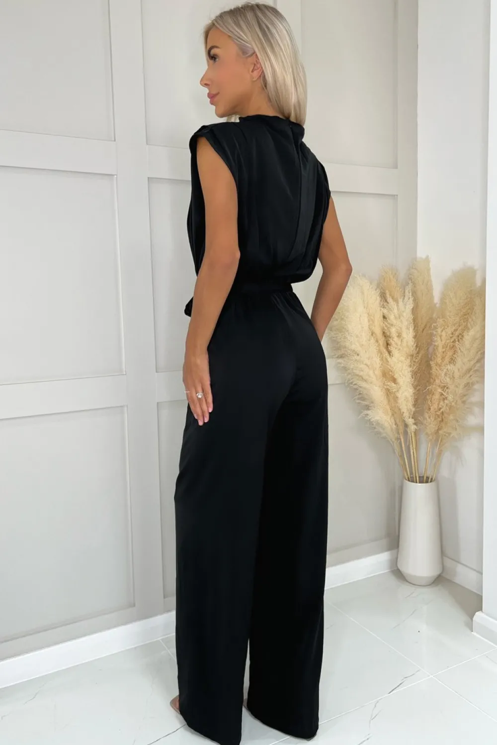 Best Kombinezon bez rękawów - czarny Eleganckie Kombinezony|Kombinezony