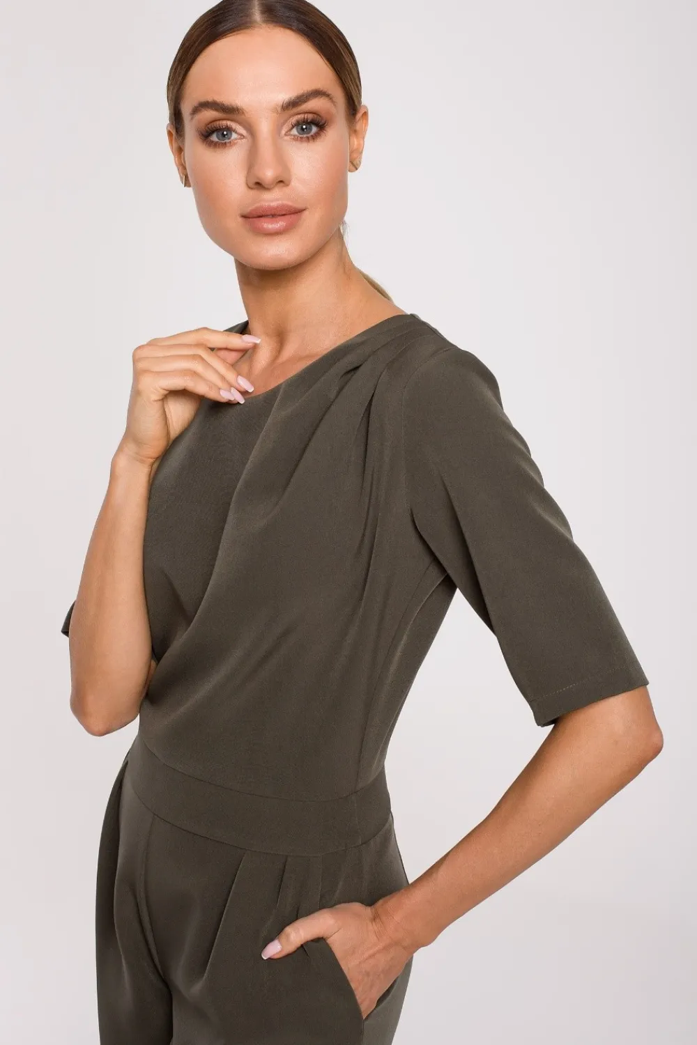 Best Kombinezon z rozcięciem na plecach - khaki Eleganckie Kombinezony|Kombinezony