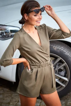 Sale Krótki kobinezon z guką w taii - khaki Eleganckie Kombinezony|Kombinezony