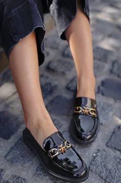 Mokasyny slingback z ozdobą Xanthe - czarne Mokasyny