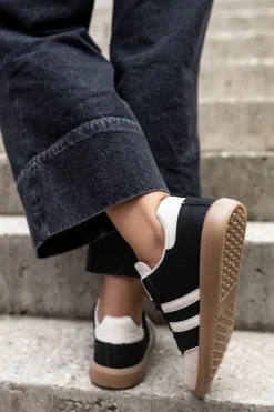 Best Niskie trampki Bria - biało-czarne Sneakersy