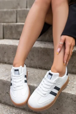 Best Niskie trampki Britne - białe Sneakersy