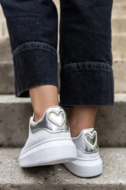 Discount Niskie trampki Noemie - srebrno-białe Sneakersy