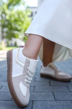 Sale Niskie trampki Yana - beżowe Sneakersy
