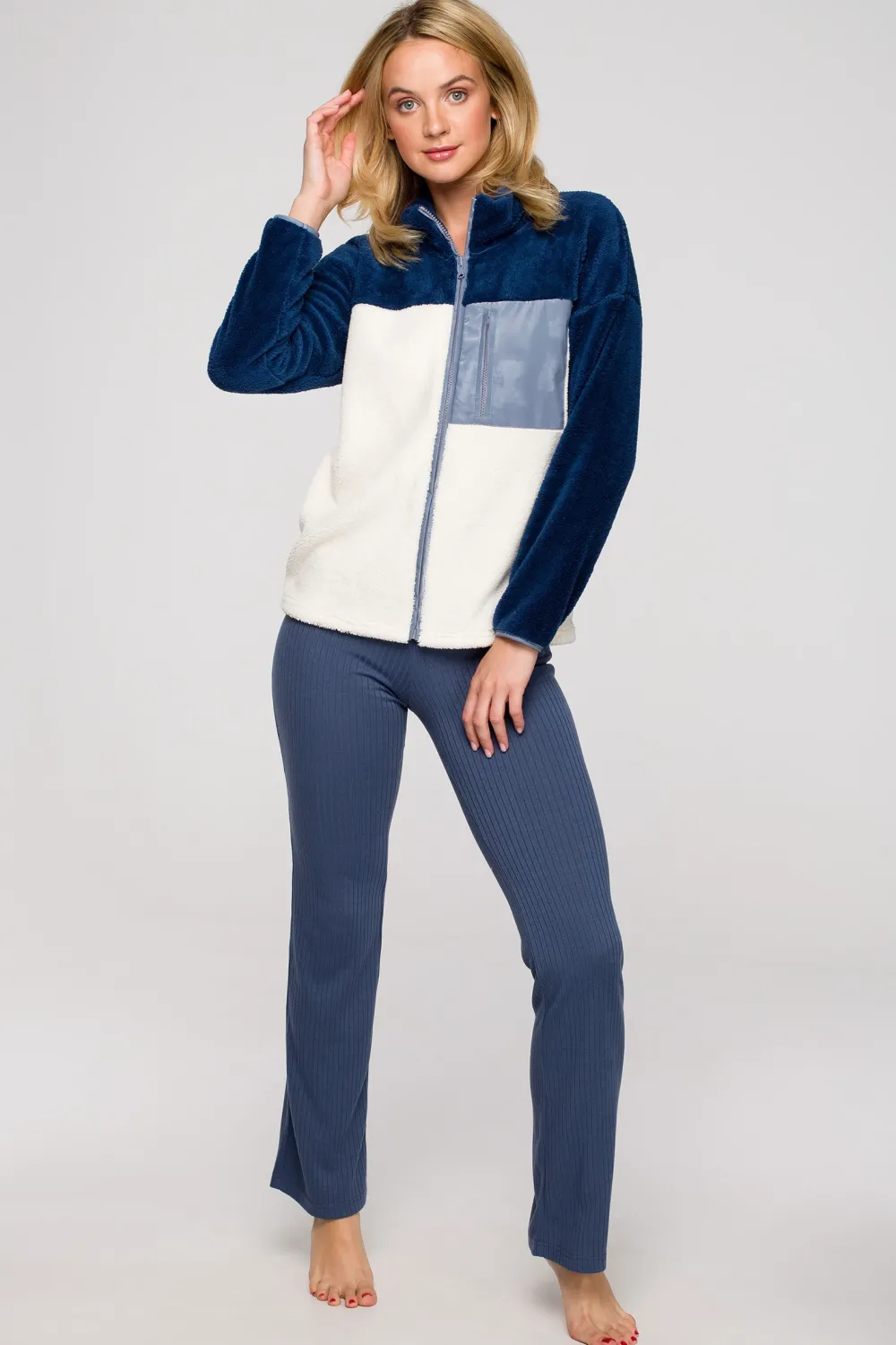 Clearance Puzowa buza z zakie - ode 4 Odzież Casualowa|Bluzy