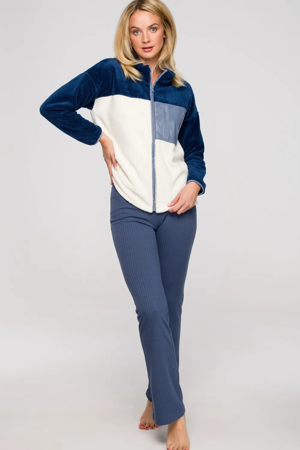 Clearance Puzowa buza z zakie - ode 4 Odzież Casualowa|Bluzy
