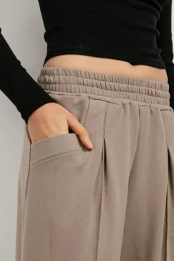 Outlet podnie dakie z zerokii nogawkai i kiezeniai - cappuccino Spodnie|Dobry Skład