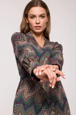 Online Stylowa sukienka z dekoltem V i wiązanym paskiem - model 2 Sukienki