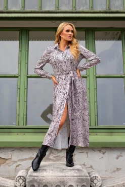 Outlet ukienka kozuowa z wiązanie w taii - czarno-biała Sukienki