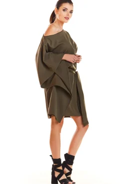 Sukienka oversize z opadającym ramieniem - khaki Dobry Skład|Sukienki
