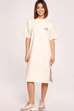 New ukienka t-hirtowa idi - śietankowa Sukienki Dzianinowe|Sukienki