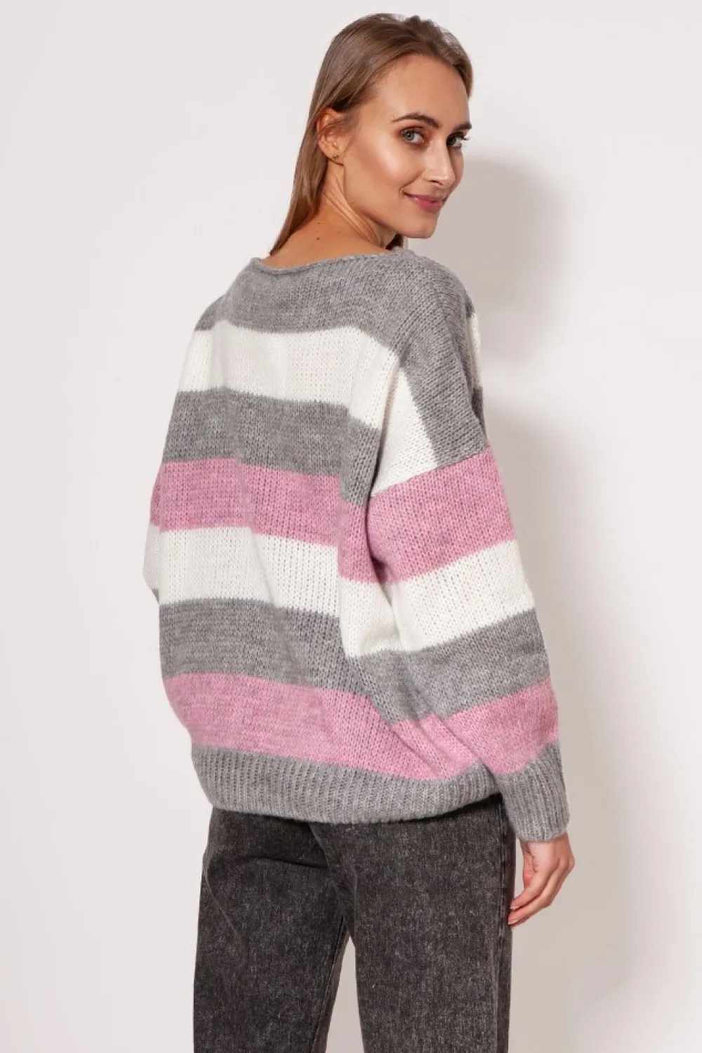 Outlet Sweter oversize w paski - różowo-szary Swetry