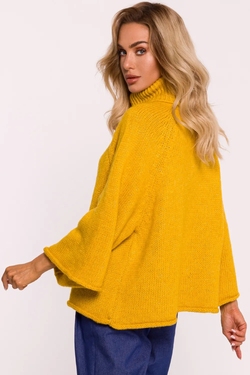 Outlet Sweter z golfem i szerokimi rękawami – miodowy Swetry