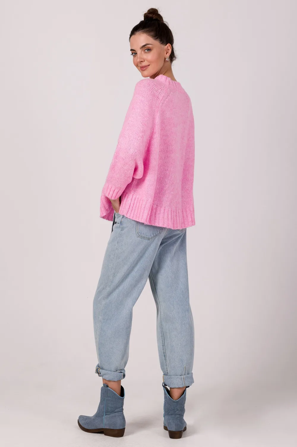 Sale Sweter z nietoperzowymi rękawami - różowy Swetry