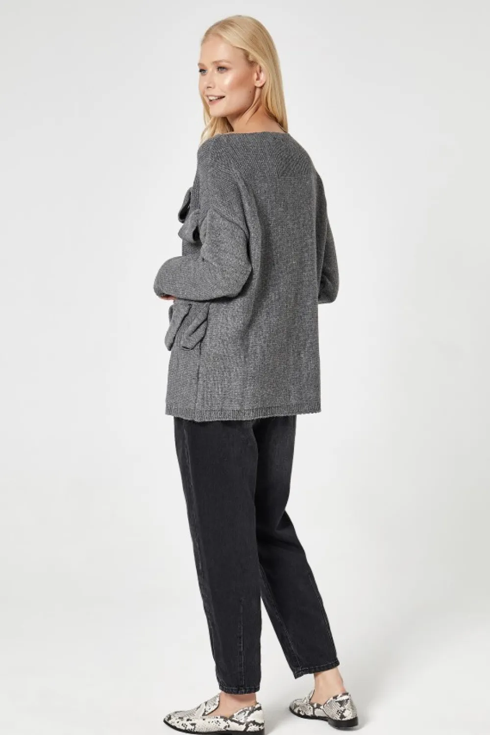 Online Sweter z przestrzennym splotem - szary Swetry