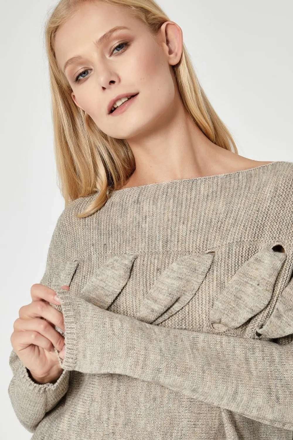 Clearance Sweter z przestrzennym splotem - beżowy Swetry
