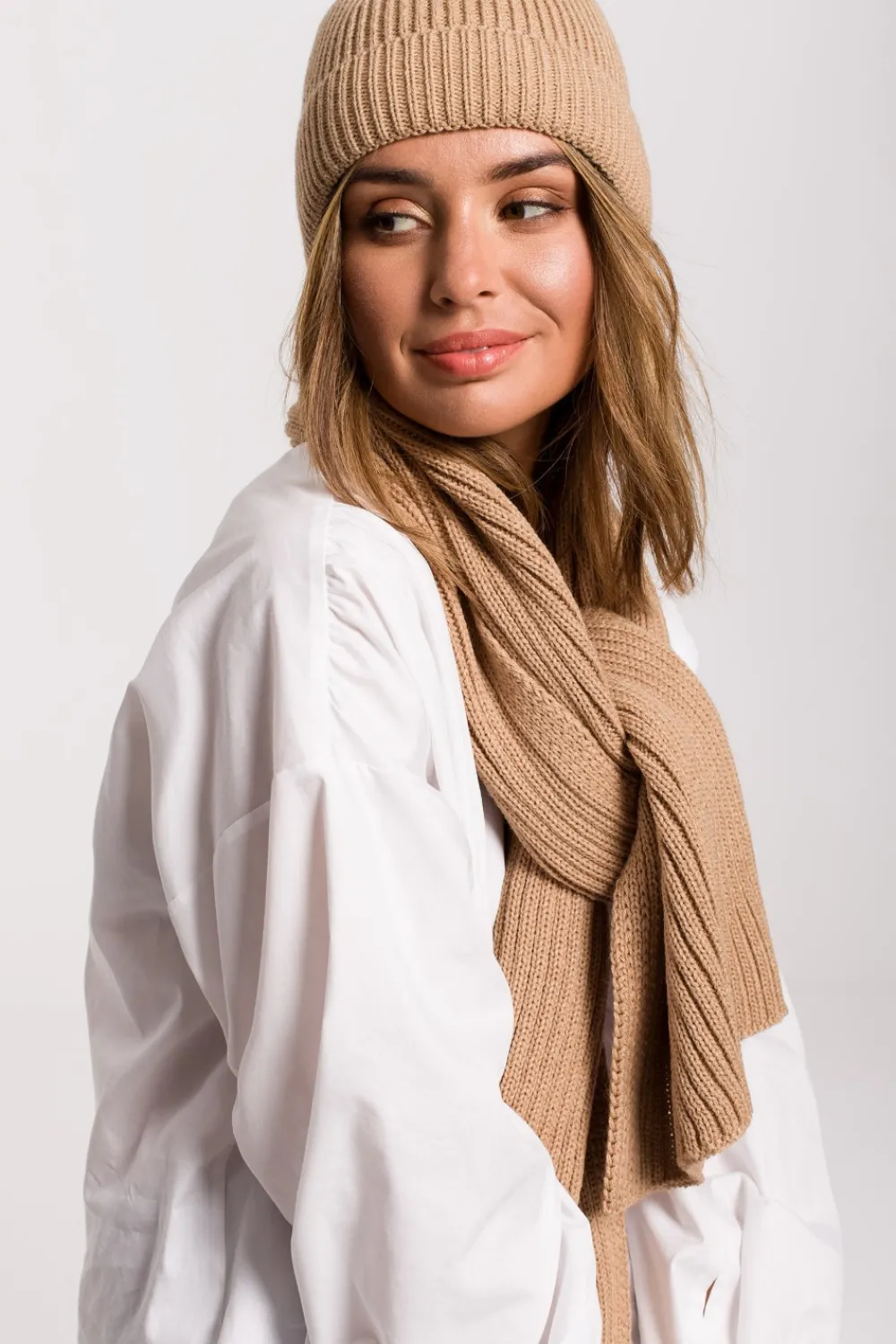 Online Szal - splot łańcuszek - kamelowy Akcesoria