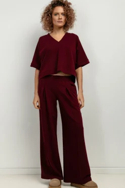 Best zeroka buza z krótki rękawe i dekote V - bordowa Bluzy|Bluzki