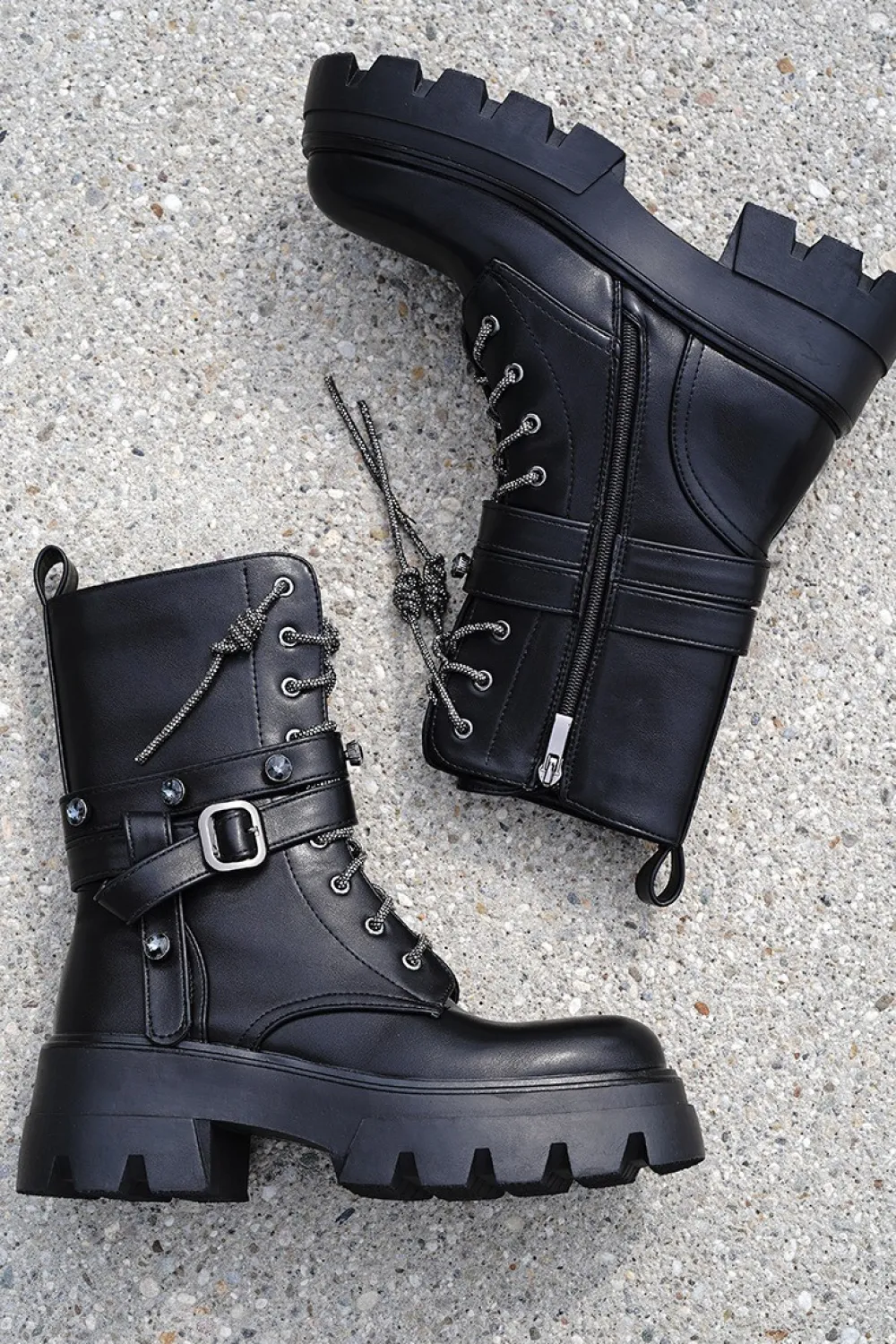 Clearance Sznurowane buty na platformie Nikki - czarne Botki