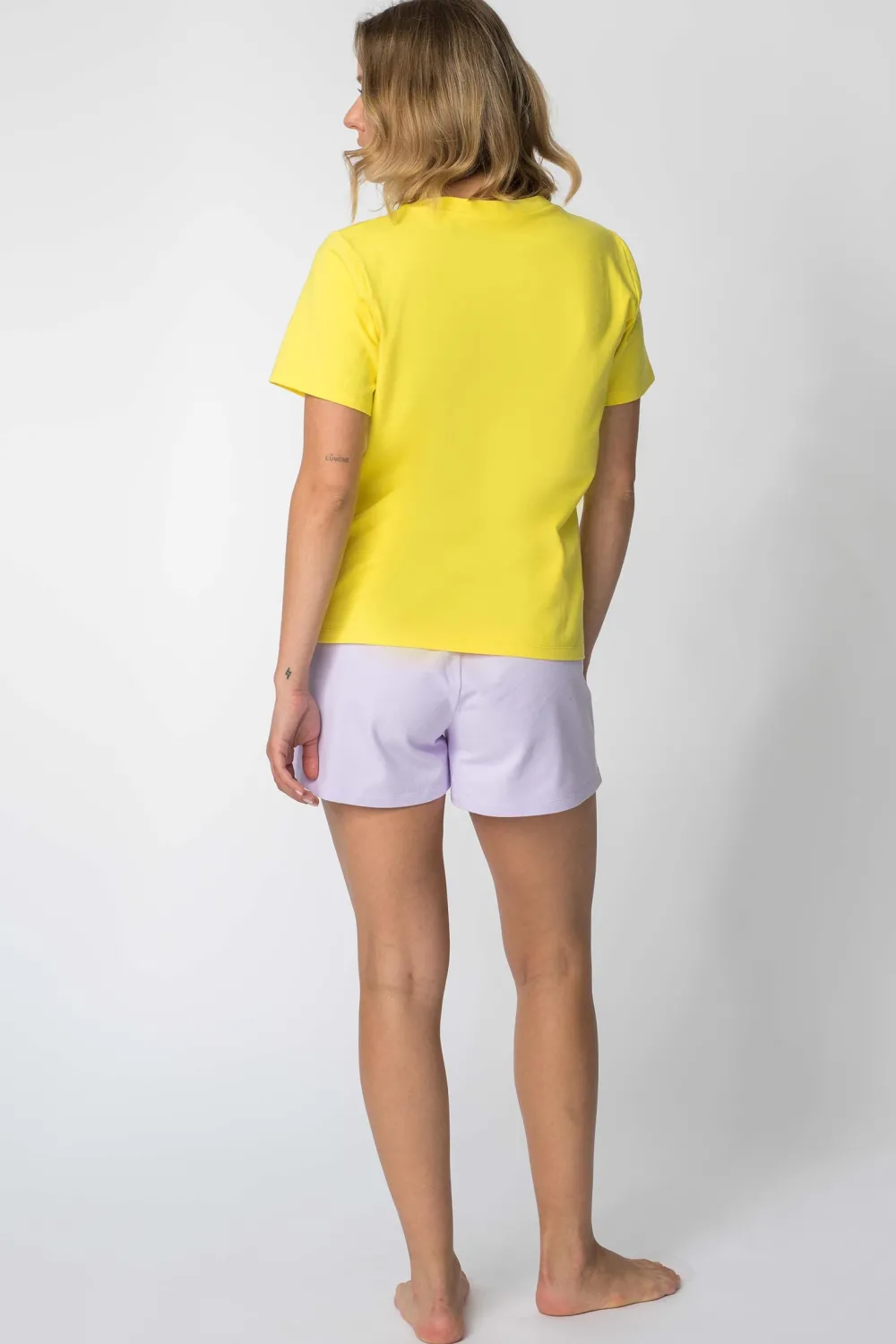 Best T-hirt z nadrukie z przodu - żółty Odzież Casualowa|Bluzki