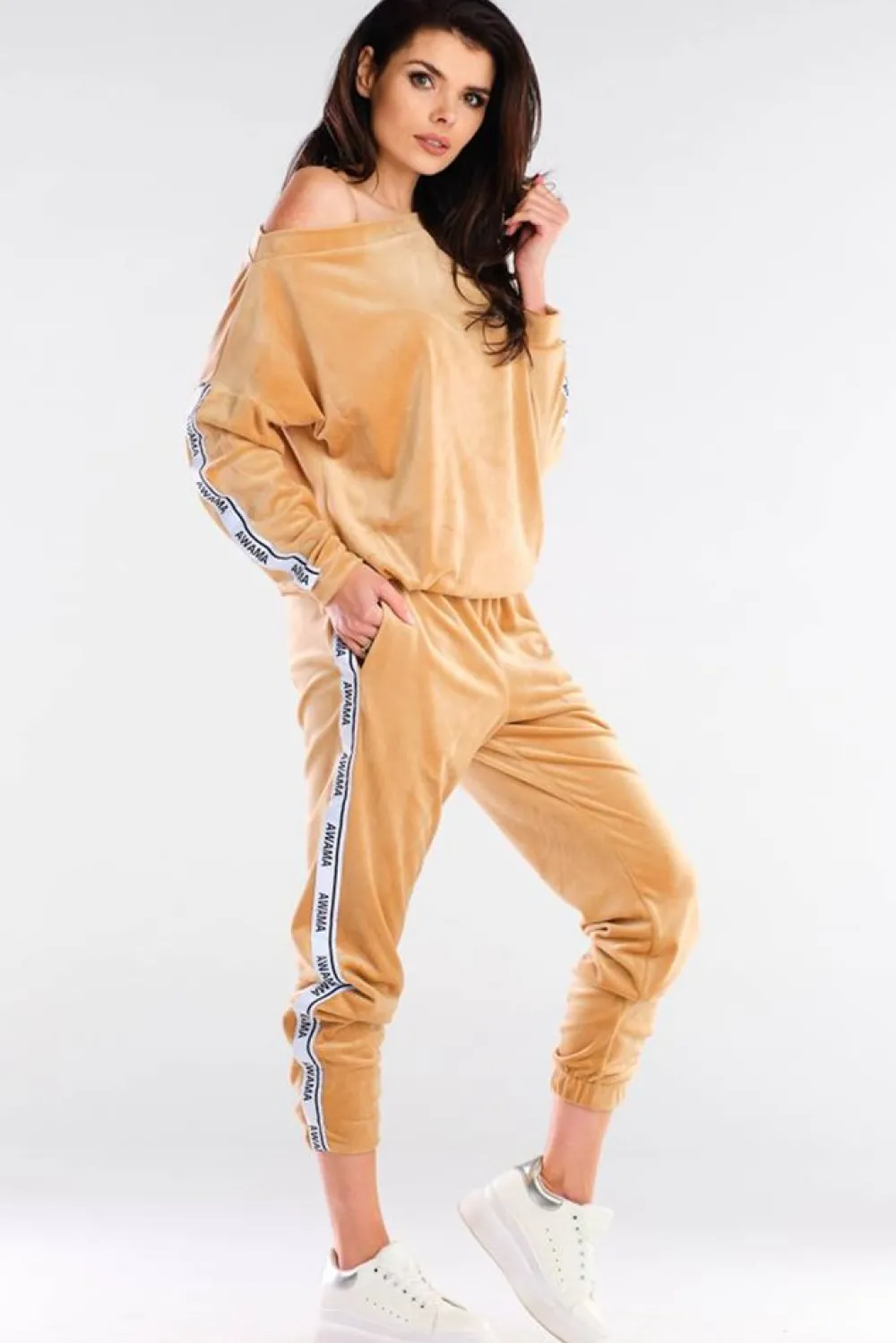 Outlet Weurowa buza z apaai - beżowa Odzież Casualowa|Bluzy