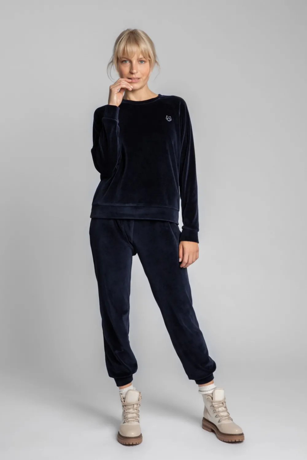 Welurowa bluza z raglanowymi rękawami - granatowa Odzież Casualowa|Bluzy