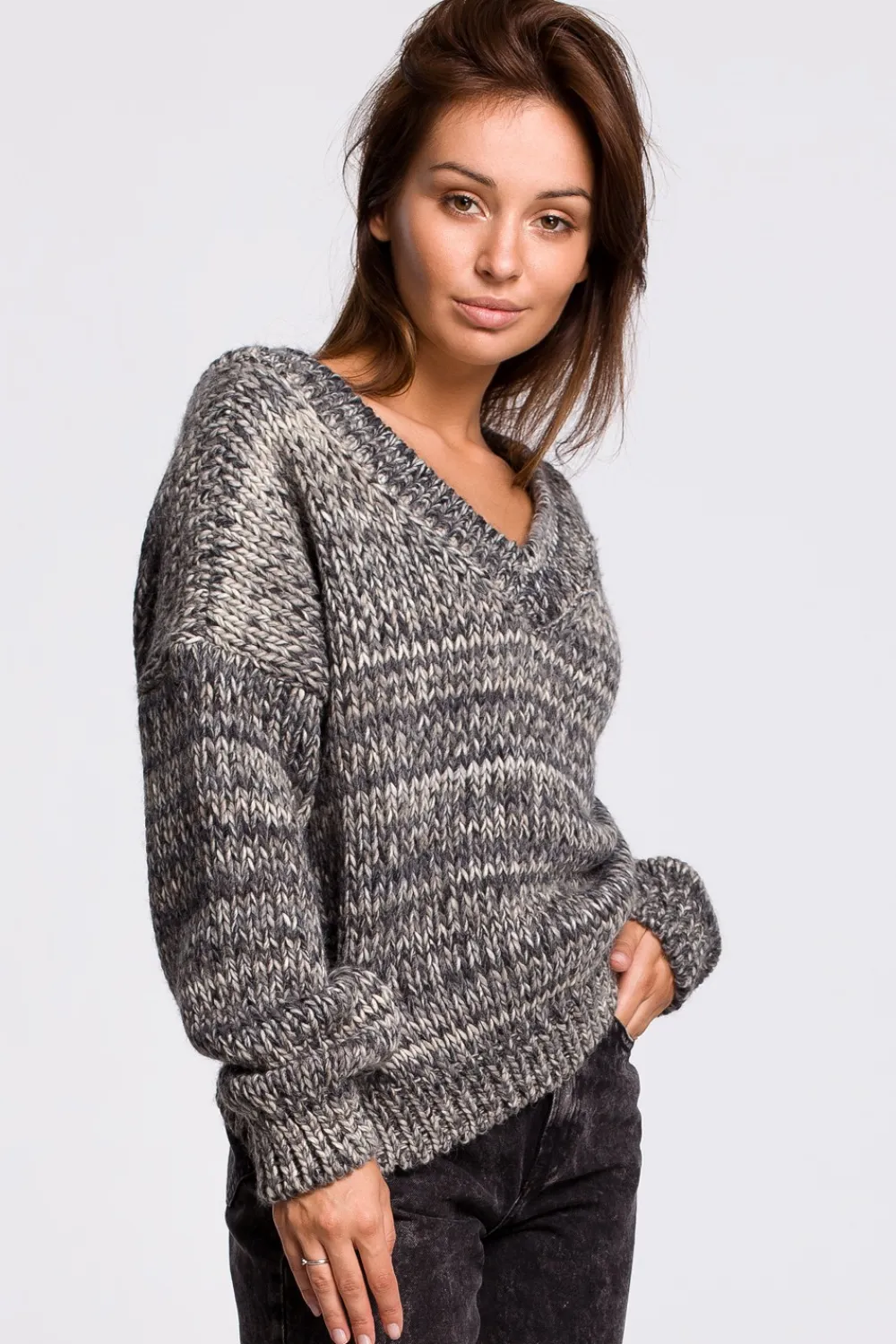 New Wielokolorowy sweter z dekoltem V - szary Swetry