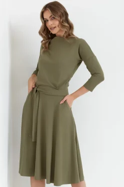 Discount Wikozowa ukienka rozkozowana z pakie – khaki Sukienki