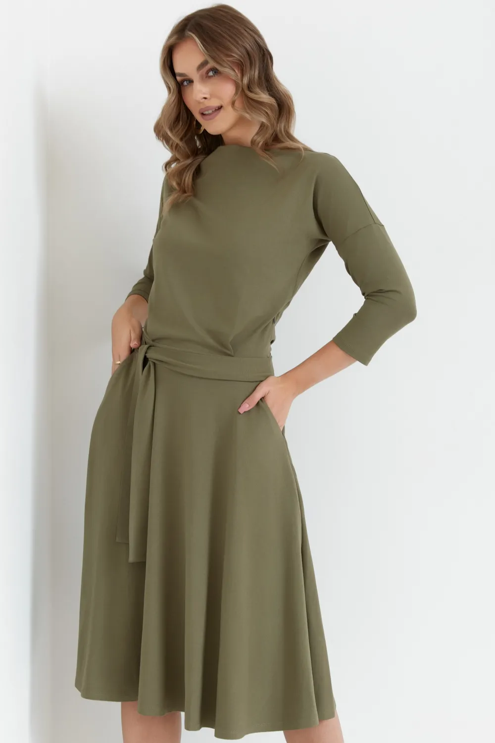 Discount Wikozowa ukienka rozkozowana z pakie – khaki Sukienki