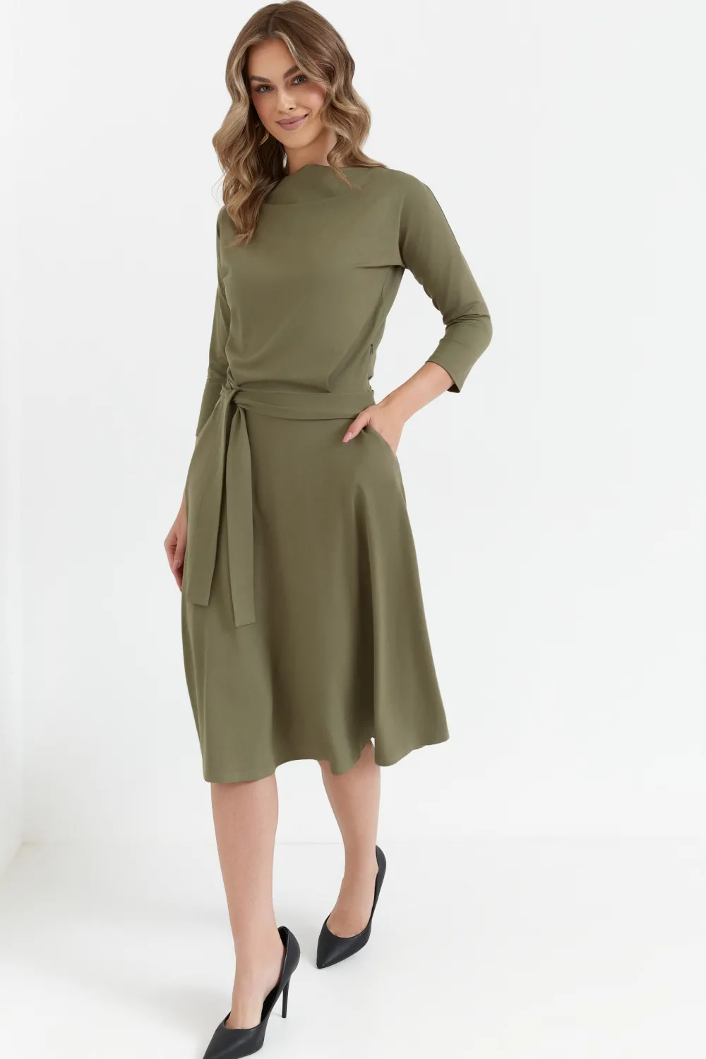 Discount Wikozowa ukienka rozkozowana z pakie – khaki Sukienki