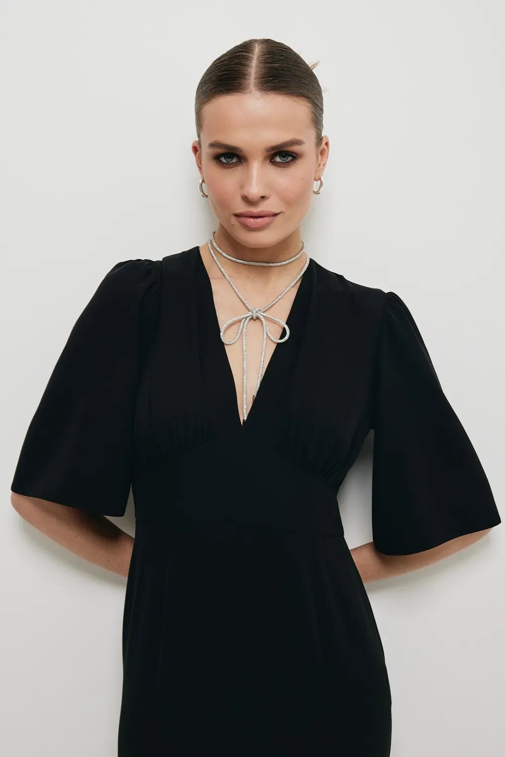 Wiązany naszyjnik typu choker - srebrny Akcesoria