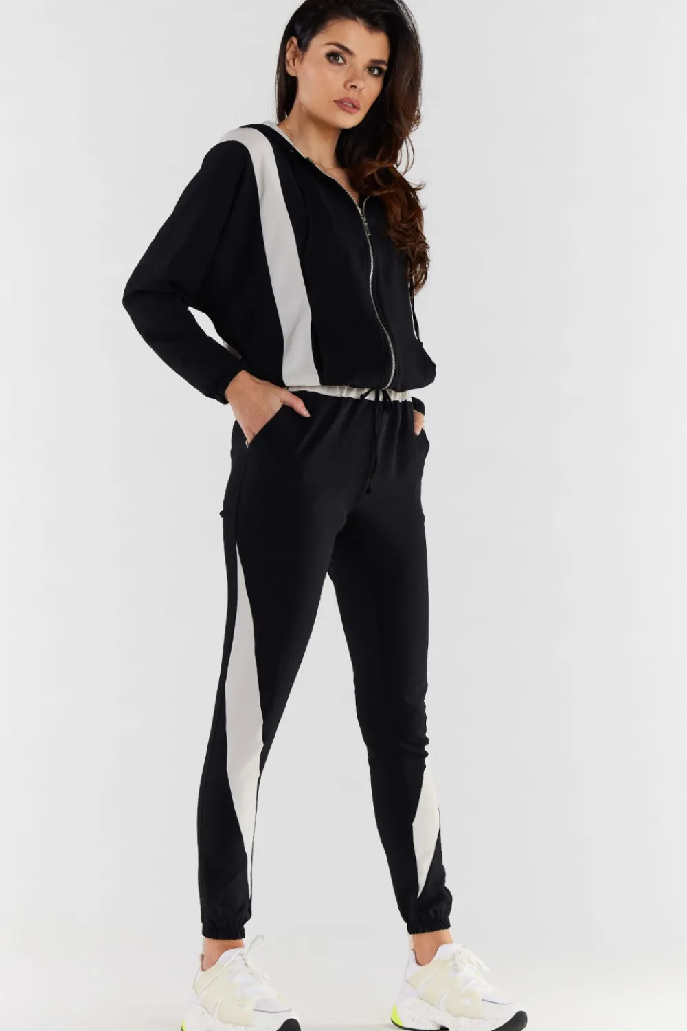 Online Zauwana buza daka z kapture - czarno-beżowa Odzież Casualowa|Bluzy